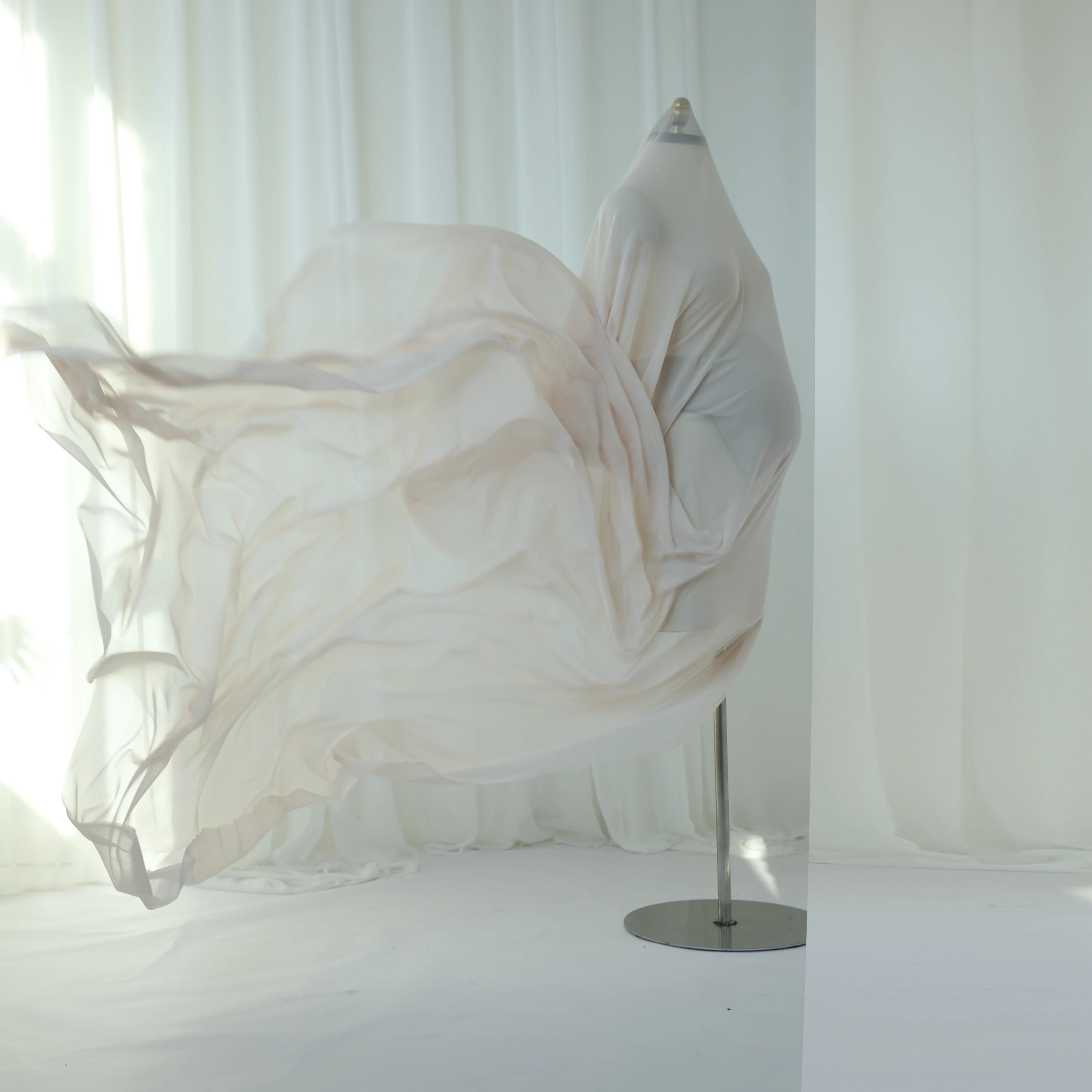 MQTIME  -   Maternity Photography Prop Studio Accessory Sheer Chiffon Fabric for Simple yet Elegant Pregnancy Tulle Simple Modeling Fabric