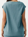 MQTIME  -    Ribbed V-Neck Sweater Vest