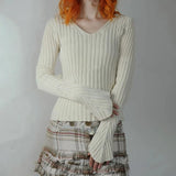 MQTIME  -  American retro beige V-neck slim fit and slimming, spicy girl versatile and personalized knitwear top for women