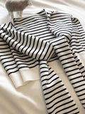 MQTIME  -  Striped Contrast Knit Wrap