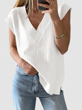 MQTIME  -    Ribbed V-Neck Sweater Vest